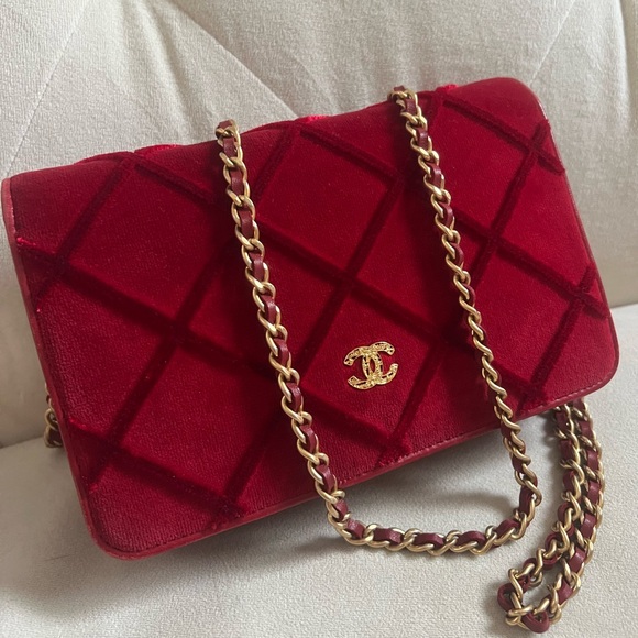 CHANEL Handbags - Chanel Velvet WOC crossbody Flap Bag